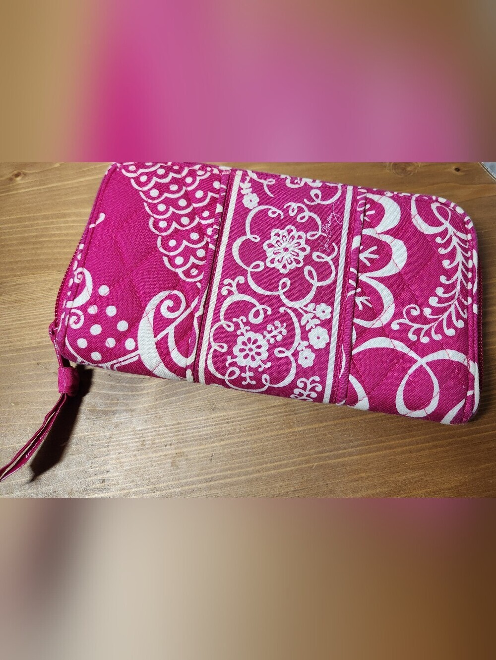 Vera Bradley Retired Hot Pink & White Quilted Zip Around Wallet TWIRLY BIRD
